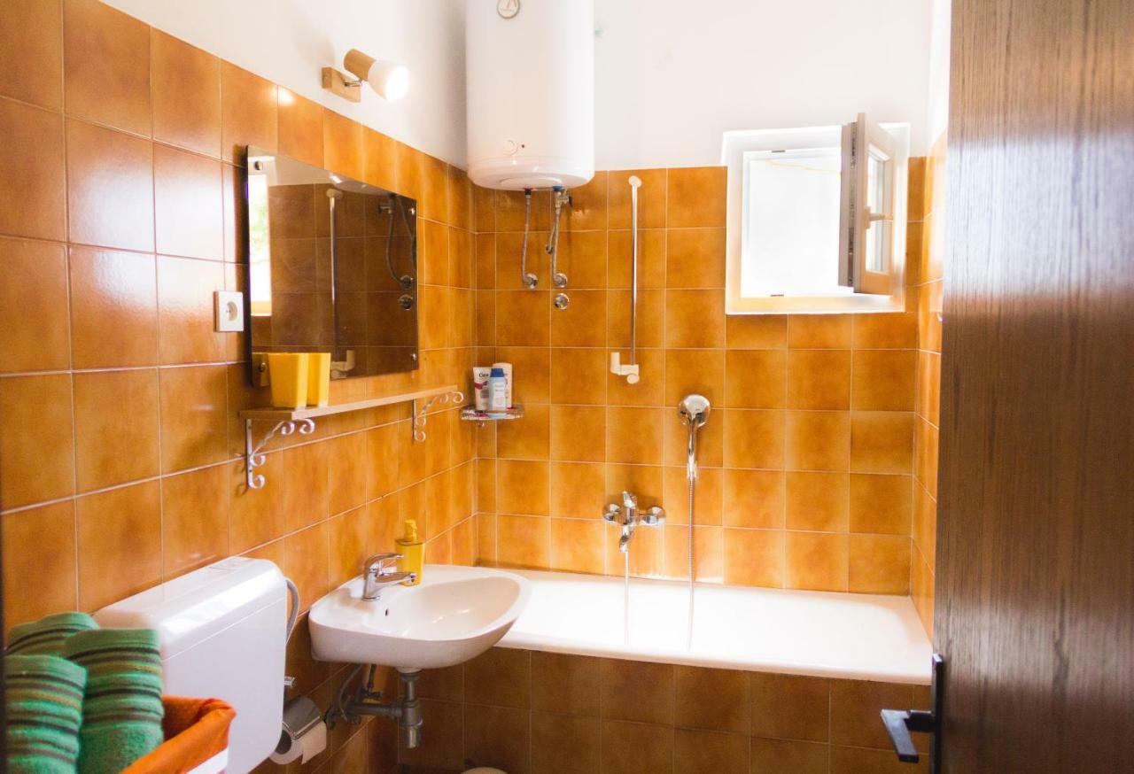 Holiday Home Laurea Supetar Exterior photo
