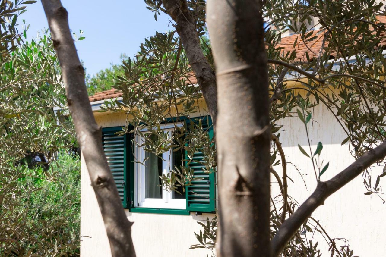 Holiday Home Laurea Supetar Exterior photo